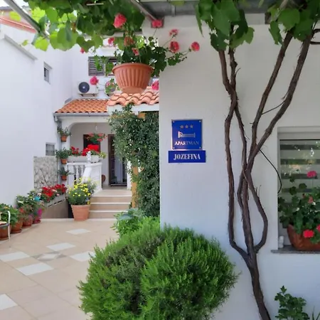 Apartman Jozefina Omisalj