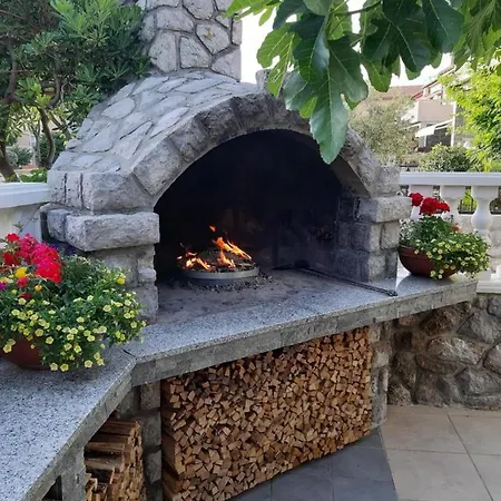 Jozefina Apartment Omišalj