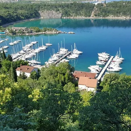 Jozefina Apartman *