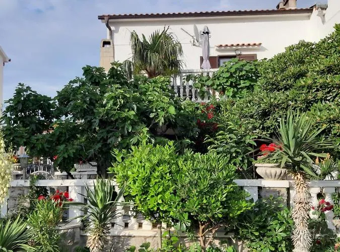 Jozefina Appartamento Omišalj